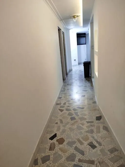 Apto Edificio Amarillo 302 Medellin 0*,