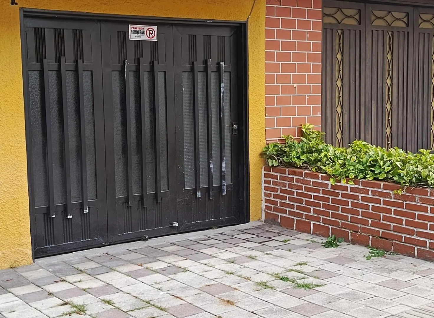 Apto Edificio Amarillo 302 Medellín